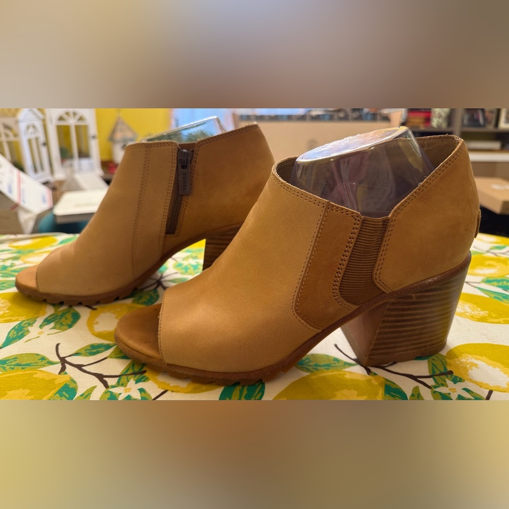 Sorel Nadia Peep-toe Bootie - Picture 2 of 11